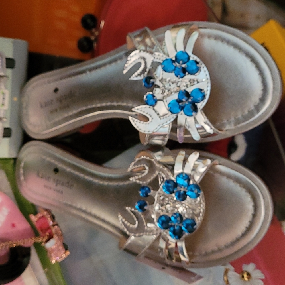 KS  retired slip on new  no stones missing.